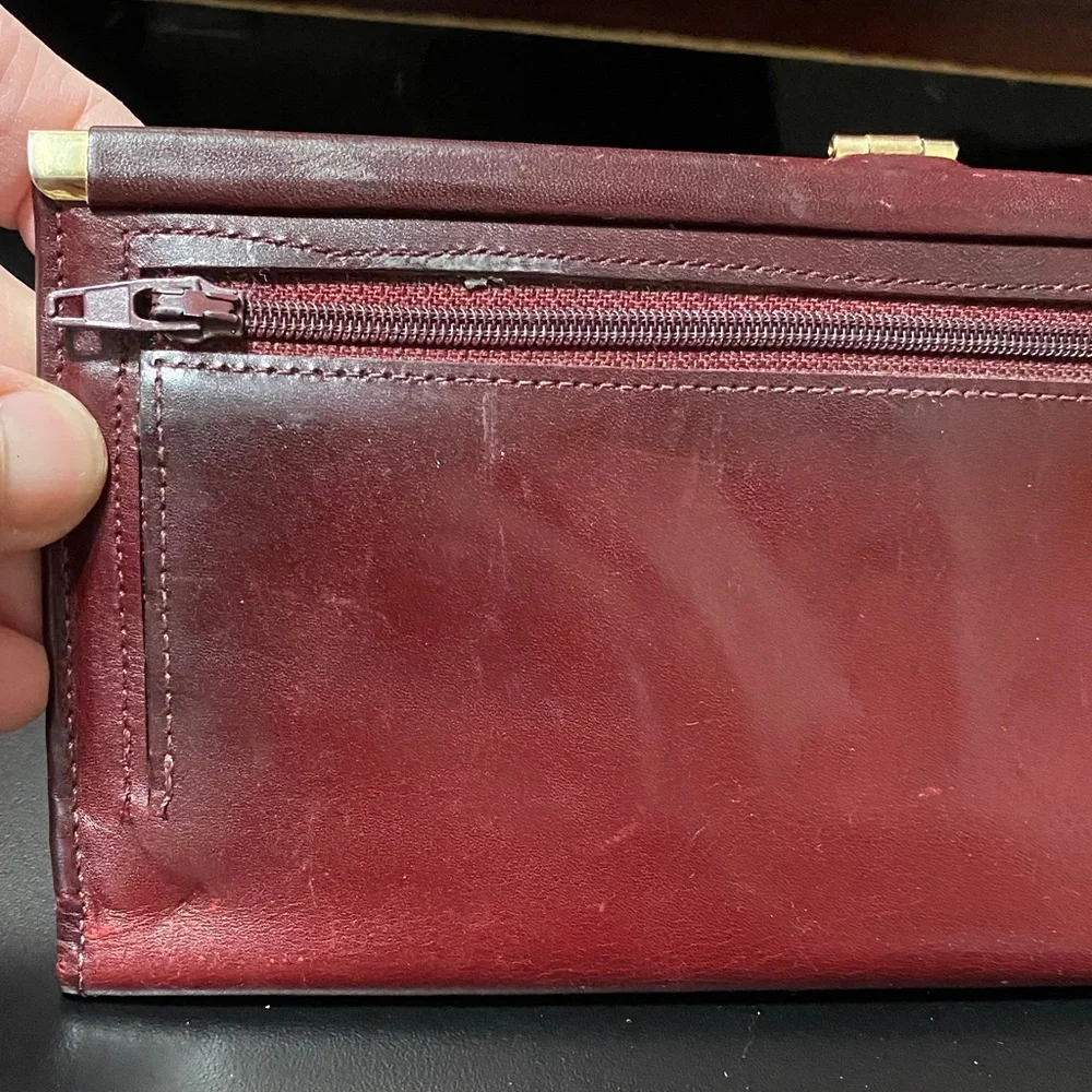 Vintage Anne Klein by St. Thomas Burgundy Leather wallet
